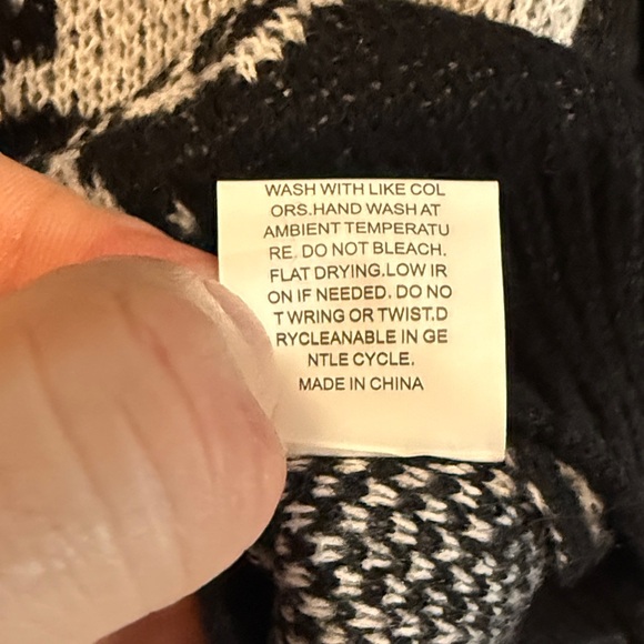 Men's Black and Red Graphic Crewneck Sweater - Picture 2 of 7